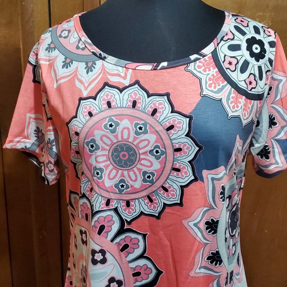 Women's Pattern Short Sleeve Asymmetrical Tunic